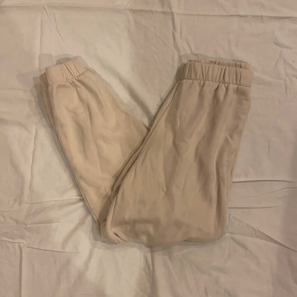 Hollister Cream Dad Joggers - Picture 2 of 5